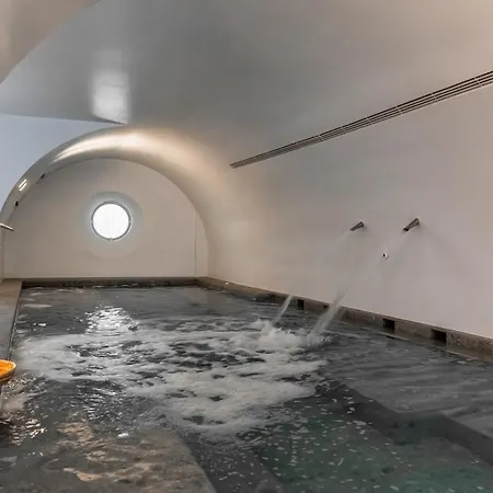 Hotel Orama & 5*