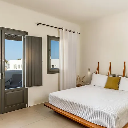 Orama & Fira (Santorini)