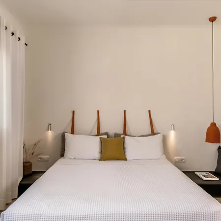 Orama & 5* Fira (Santorini)