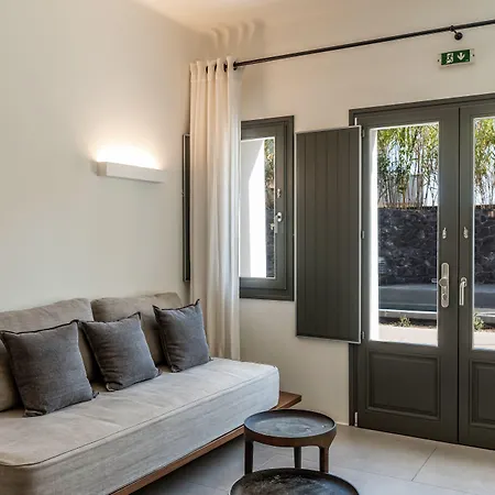 فندق Orama & ثيرا