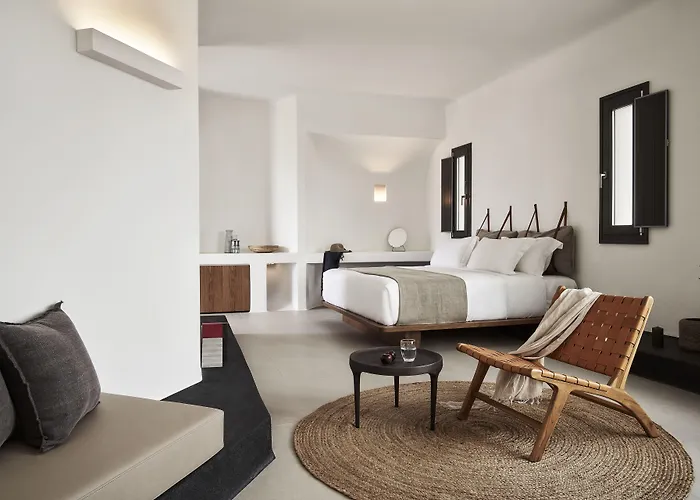 Orama & 5* Fira (Santorini)