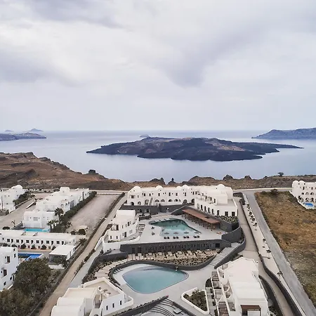 Orama & Hotel Fira (Santorini)